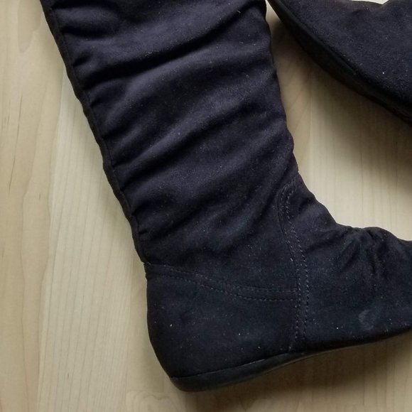 Slouchy suede boots Size 6 - Picture 8 of 8